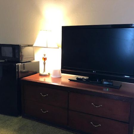 Red Bluff Inn Bagian luar foto