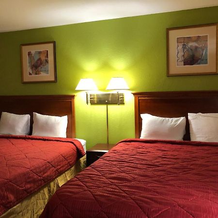 Red Bluff Inn Bagian luar foto