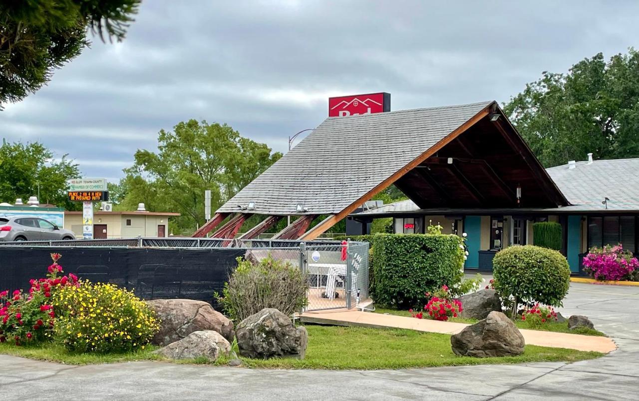 Red Bluff Inn Bagian luar foto