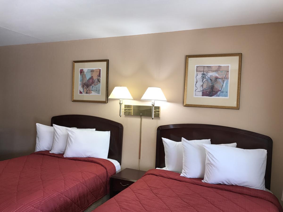 Red Bluff Inn Bagian luar foto